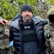 Steven Holland with Ukrainian soldiers