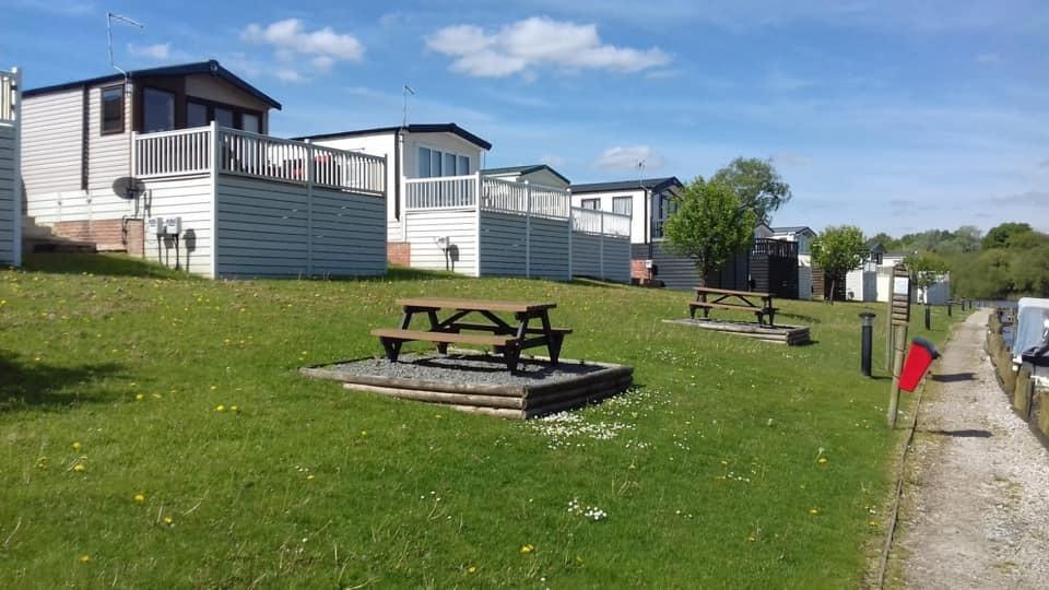 Lakeside Caravan Park on the waters edge of Winsford Flashes