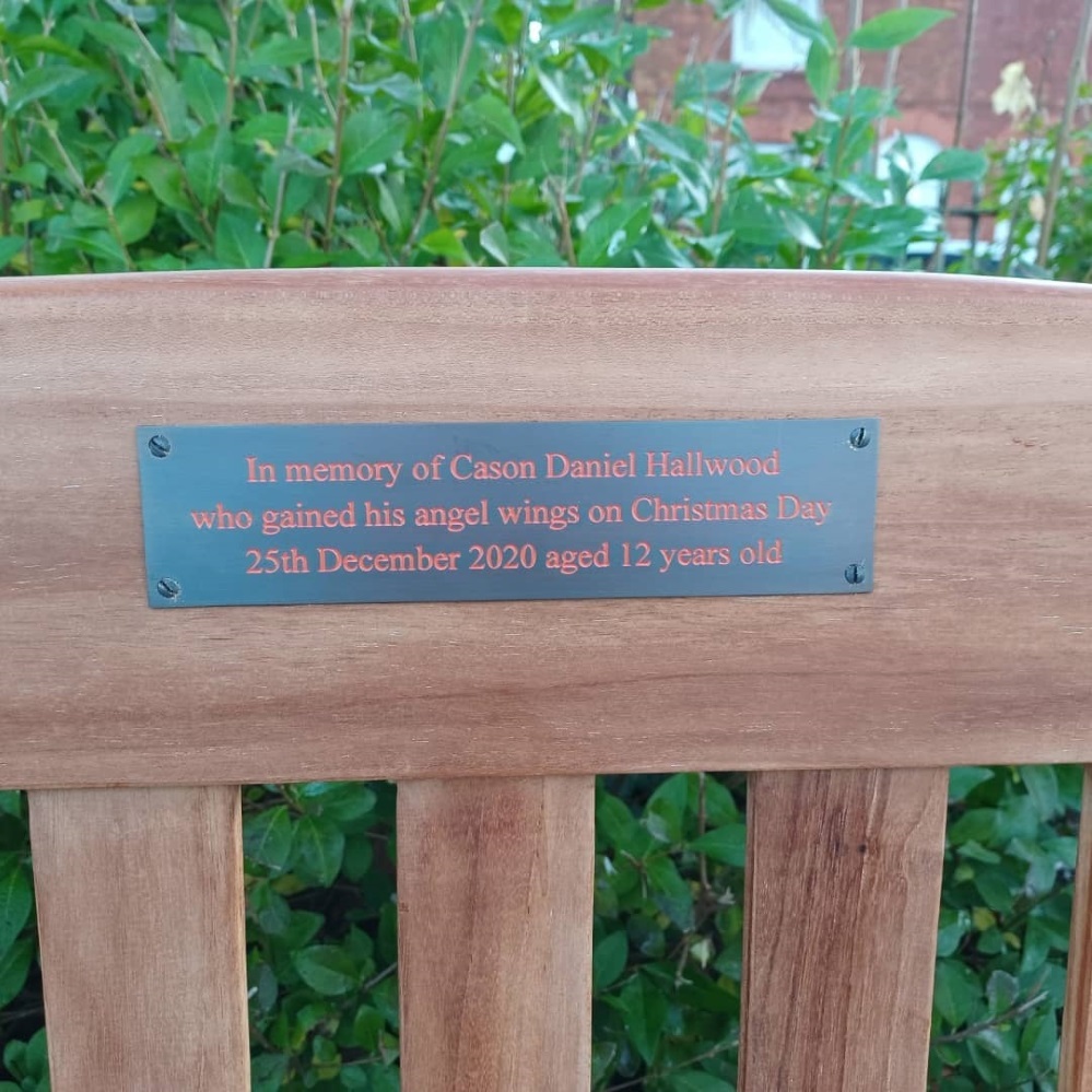 Plaque on Casons bench