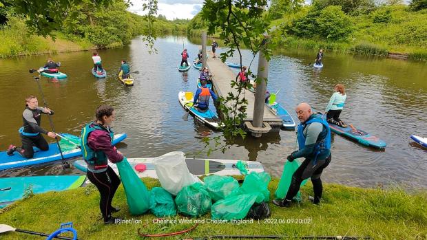 Northwich Guardian: Members of Mid Cheshire SUP doing their bit for the environment