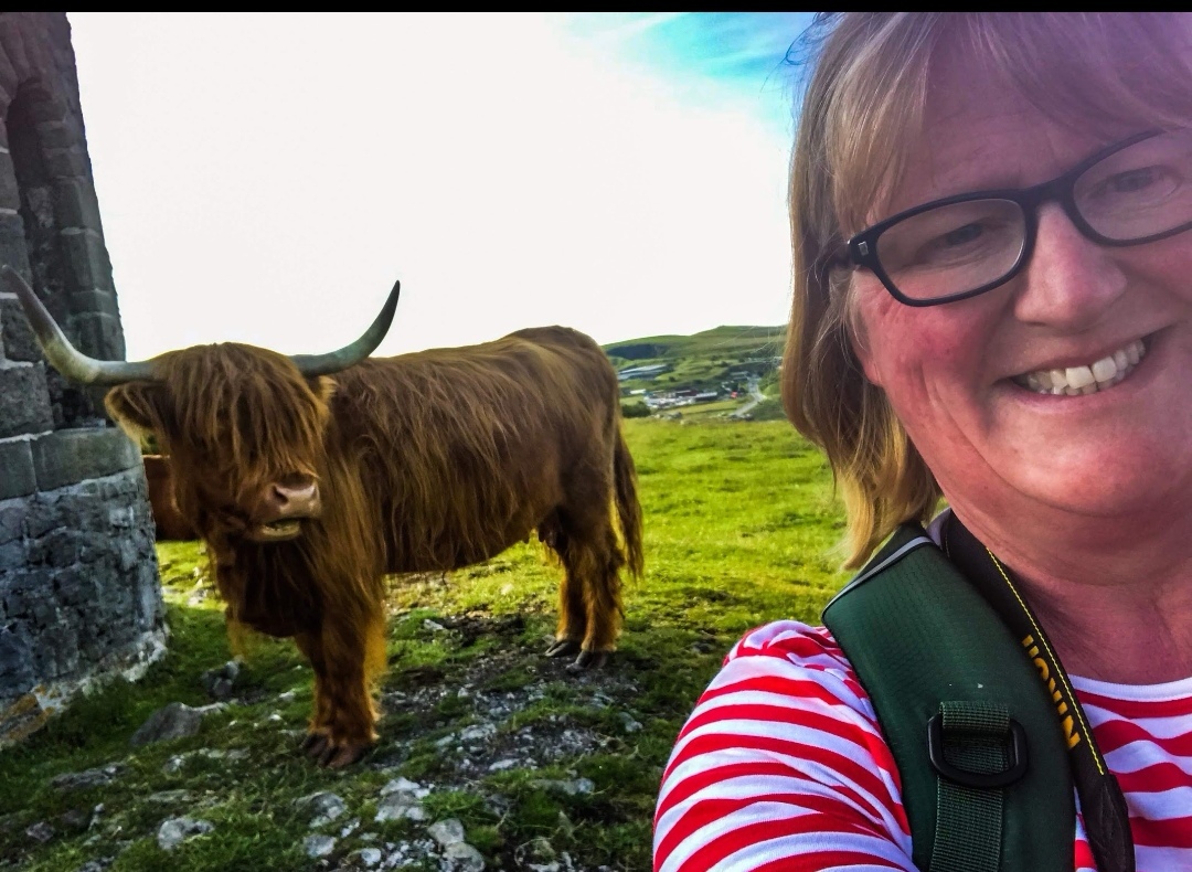 Ann-Maries selfie with a Highland cow