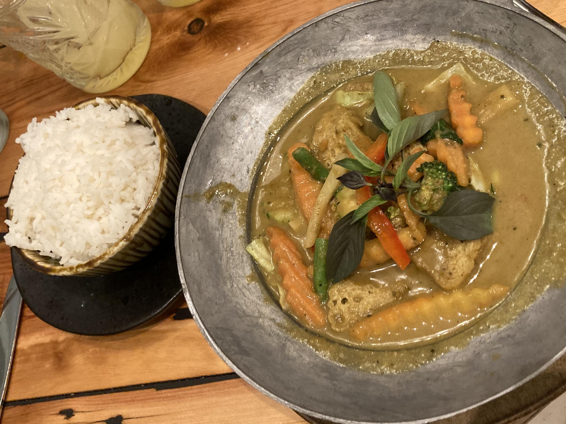 Thai green curry with jasmine rice